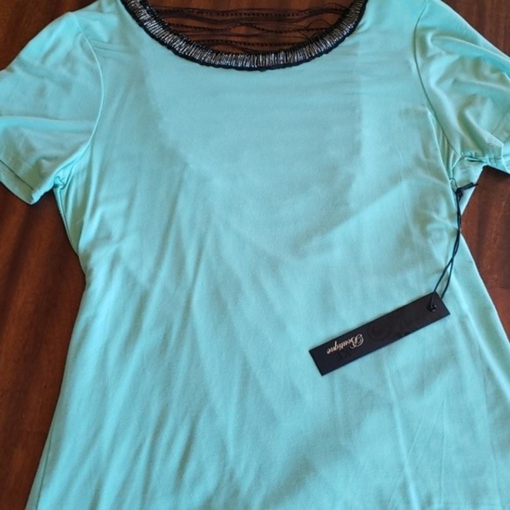 Buckle boutique Mint Green Blouse with Accent Beading Cut-out Back Soft S NWT7